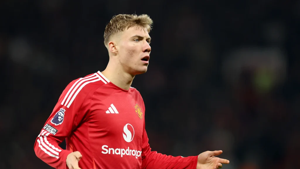 Beban Berat Striker Muda Man United, Rasmus Højlund Diserang Krisis Kepercayaan Diri