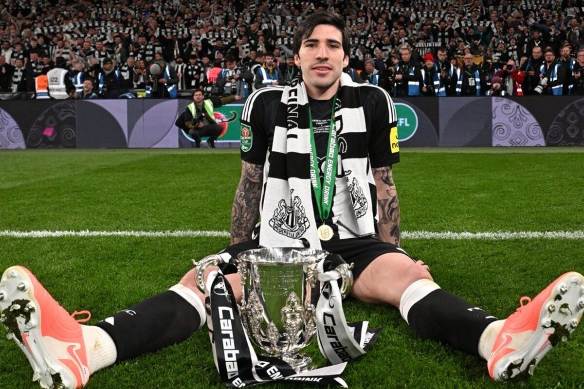 Bagaimana Tonali Bantu Newcastle Juara Carabao Cup dan Sebaliknya
