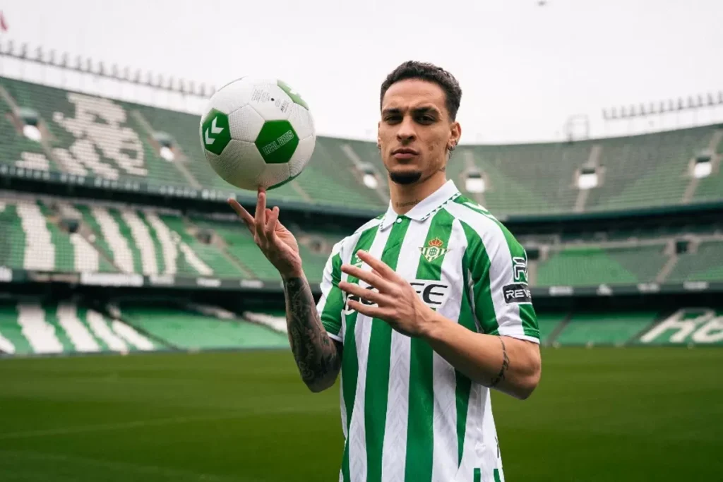 Ogah Berpisah, Real Betis Mau Permanenkan Antony dari Manchester United