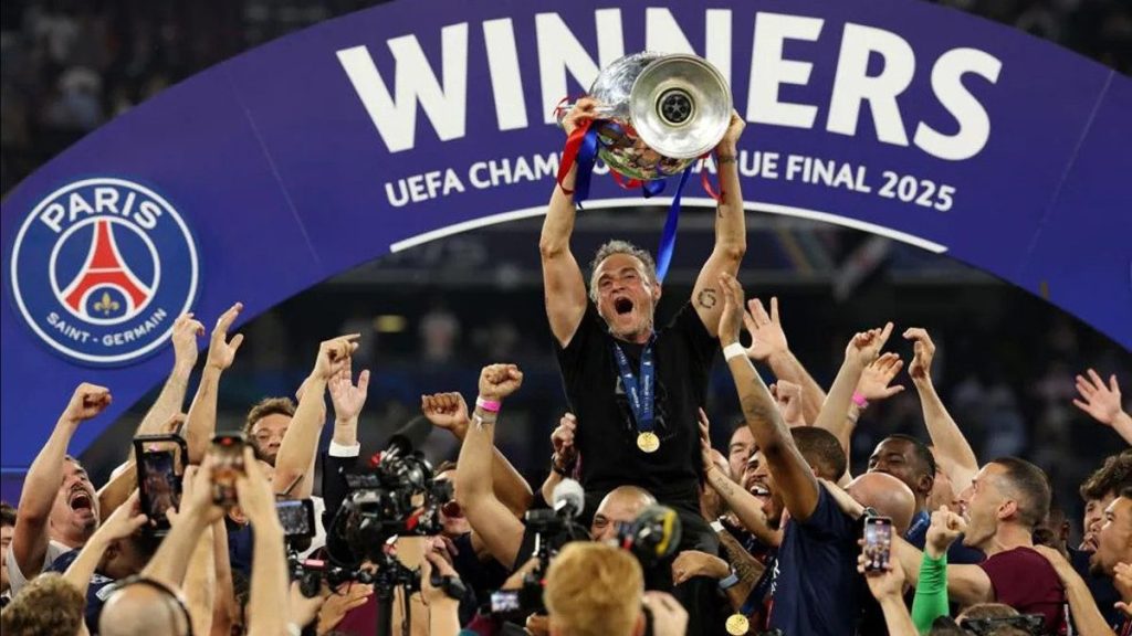Momen Haru di Final Liga Champions: Luis Enrique Tersentuh oleh Penghormatan Fans PSG untuk Mendiang Putrinya