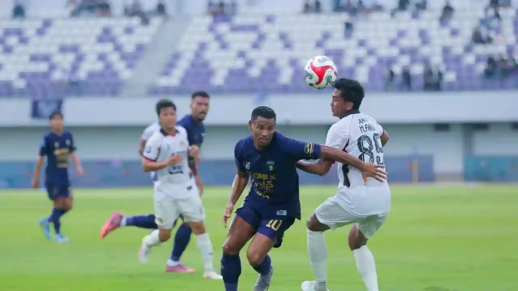 Persita_Tangerang_vs_Persik_Kediri