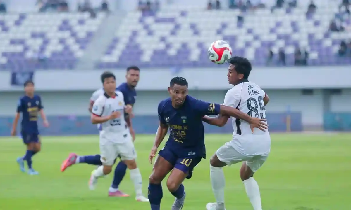 Persita_Tangerang_vs_Persik_Kediri